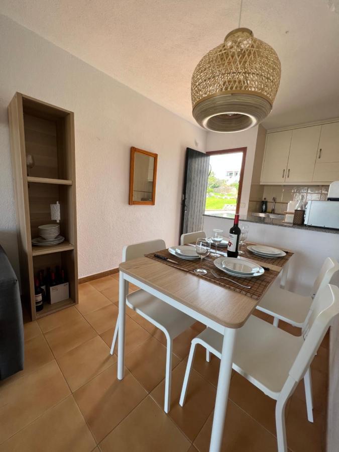 Lovely Hideaway With Pool And White Sand Beach Arenal d'en Castell Exterior foto